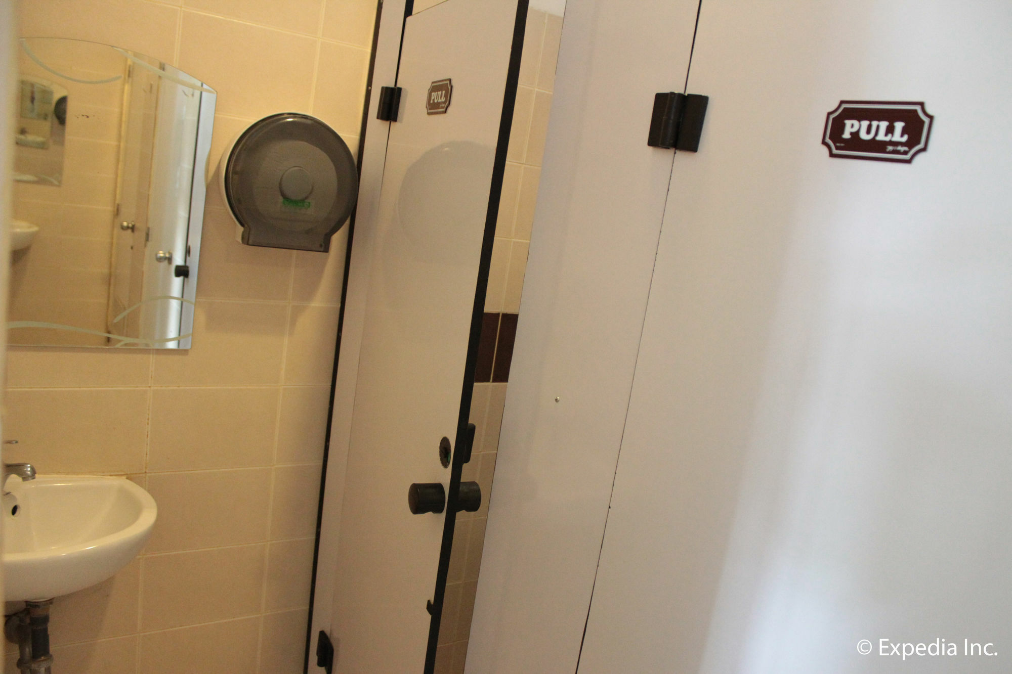 Reddoorz Plus Near Vigan Convention Center Εξωτερικό φωτογραφία