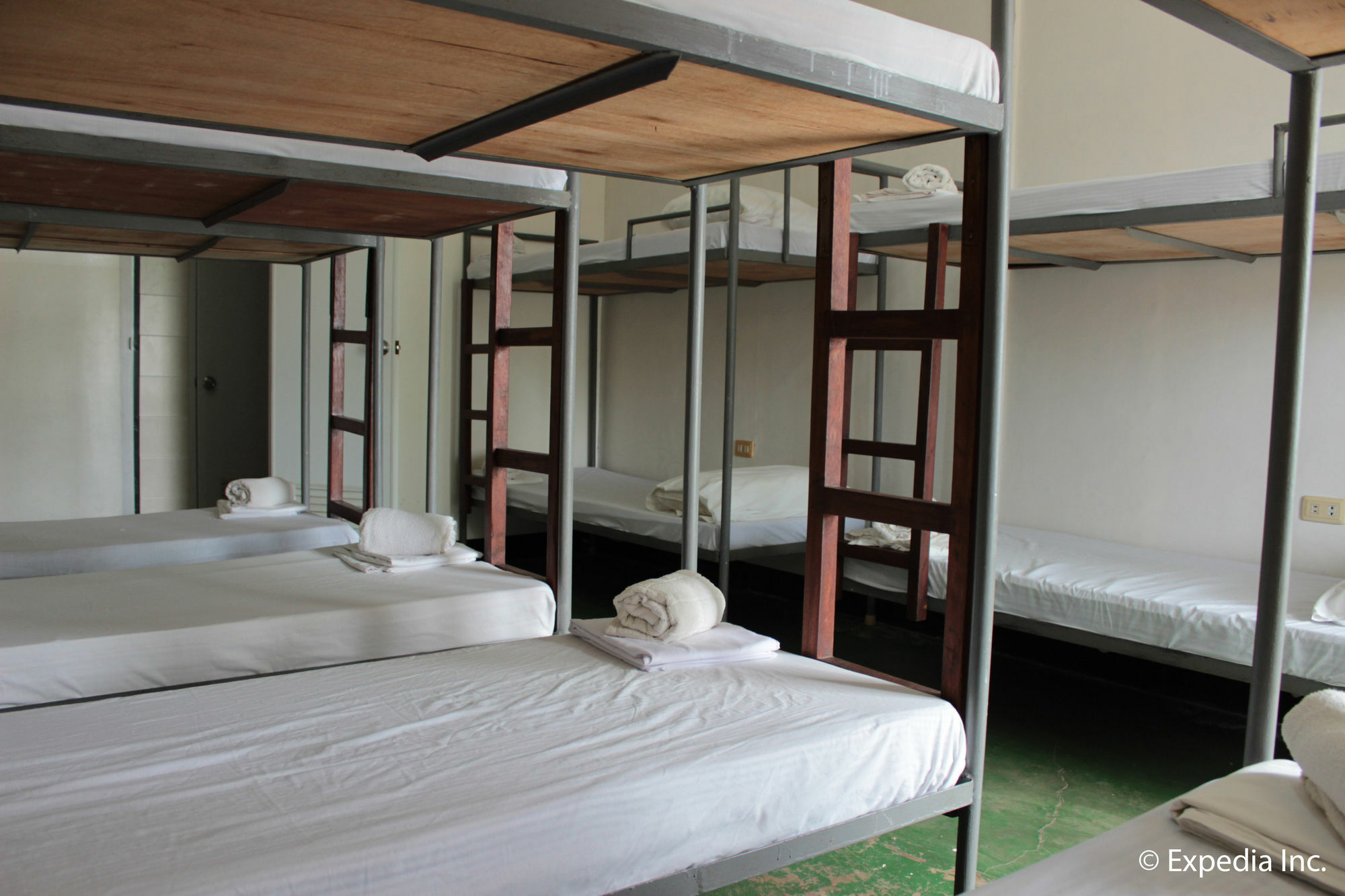 Reddoorz Plus Near Vigan Convention Center Εξωτερικό φωτογραφία