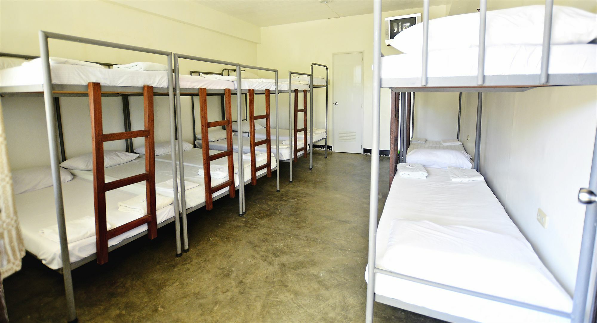 Reddoorz Plus Near Vigan Convention Center Εξωτερικό φωτογραφία