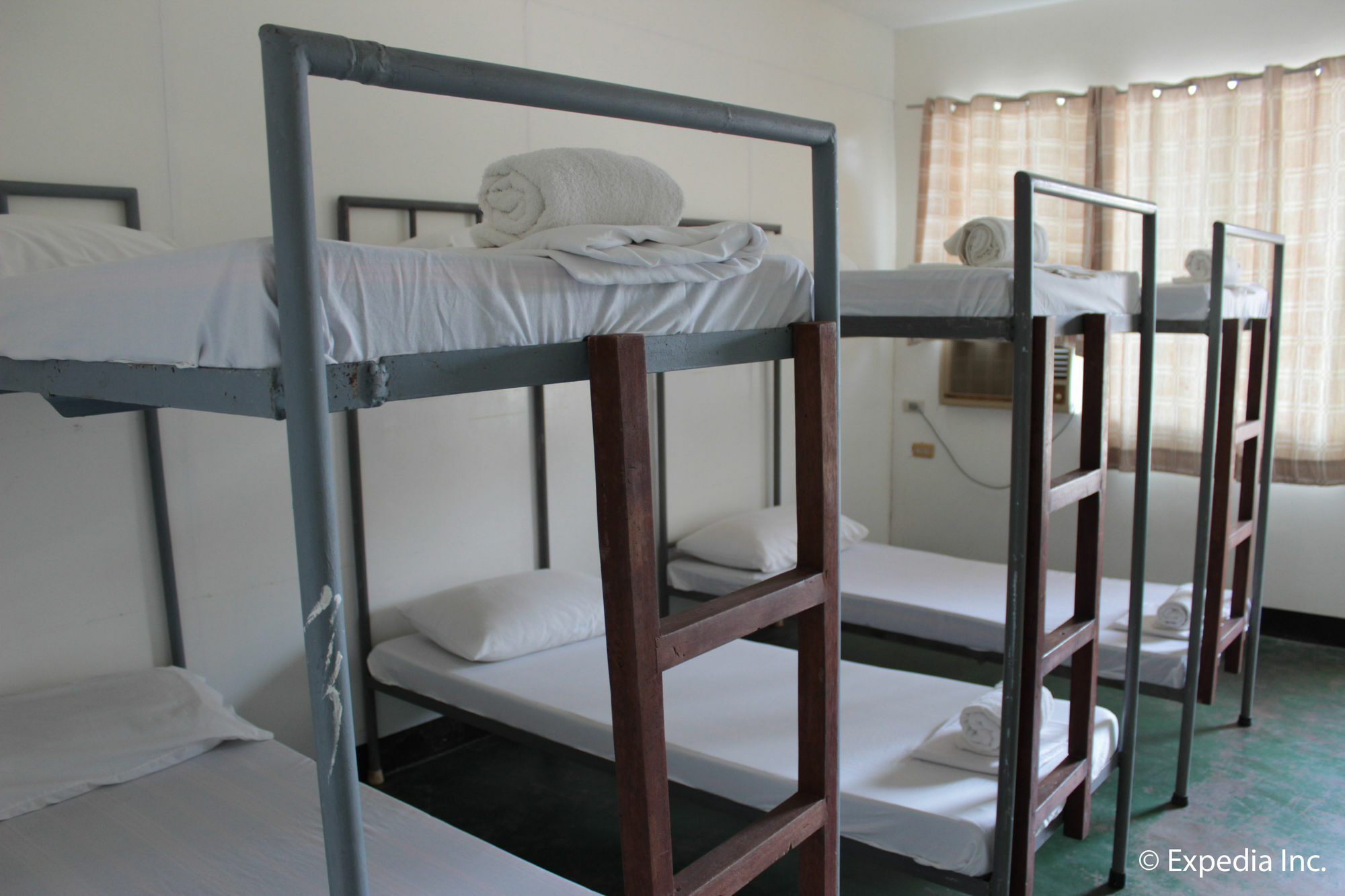 Reddoorz Plus Near Vigan Convention Center Εξωτερικό φωτογραφία