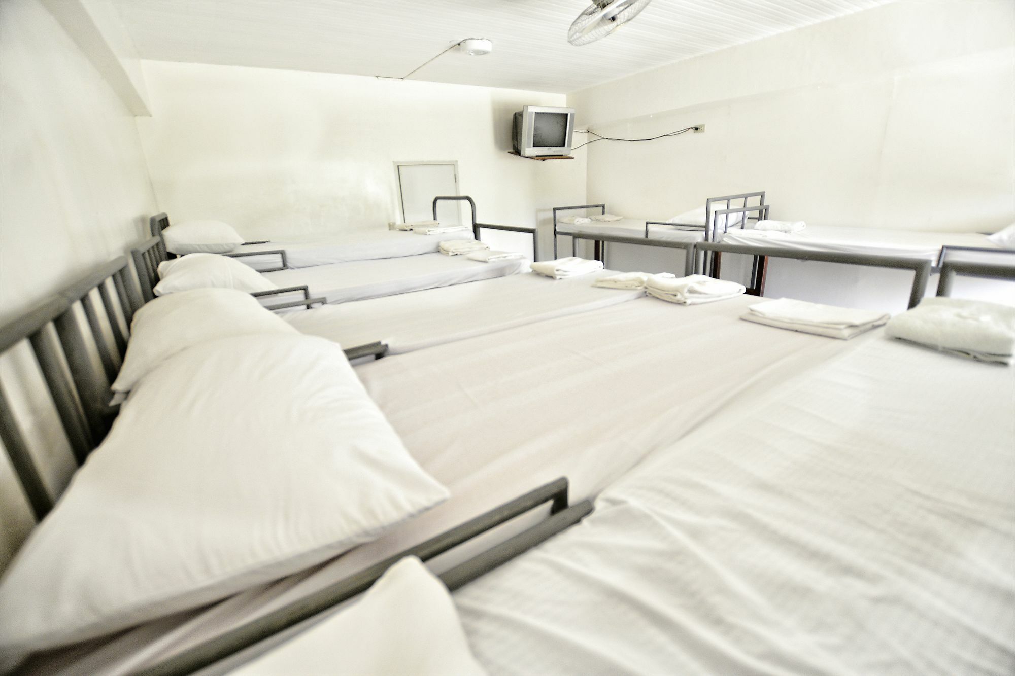 Reddoorz Plus Near Vigan Convention Center Εξωτερικό φωτογραφία