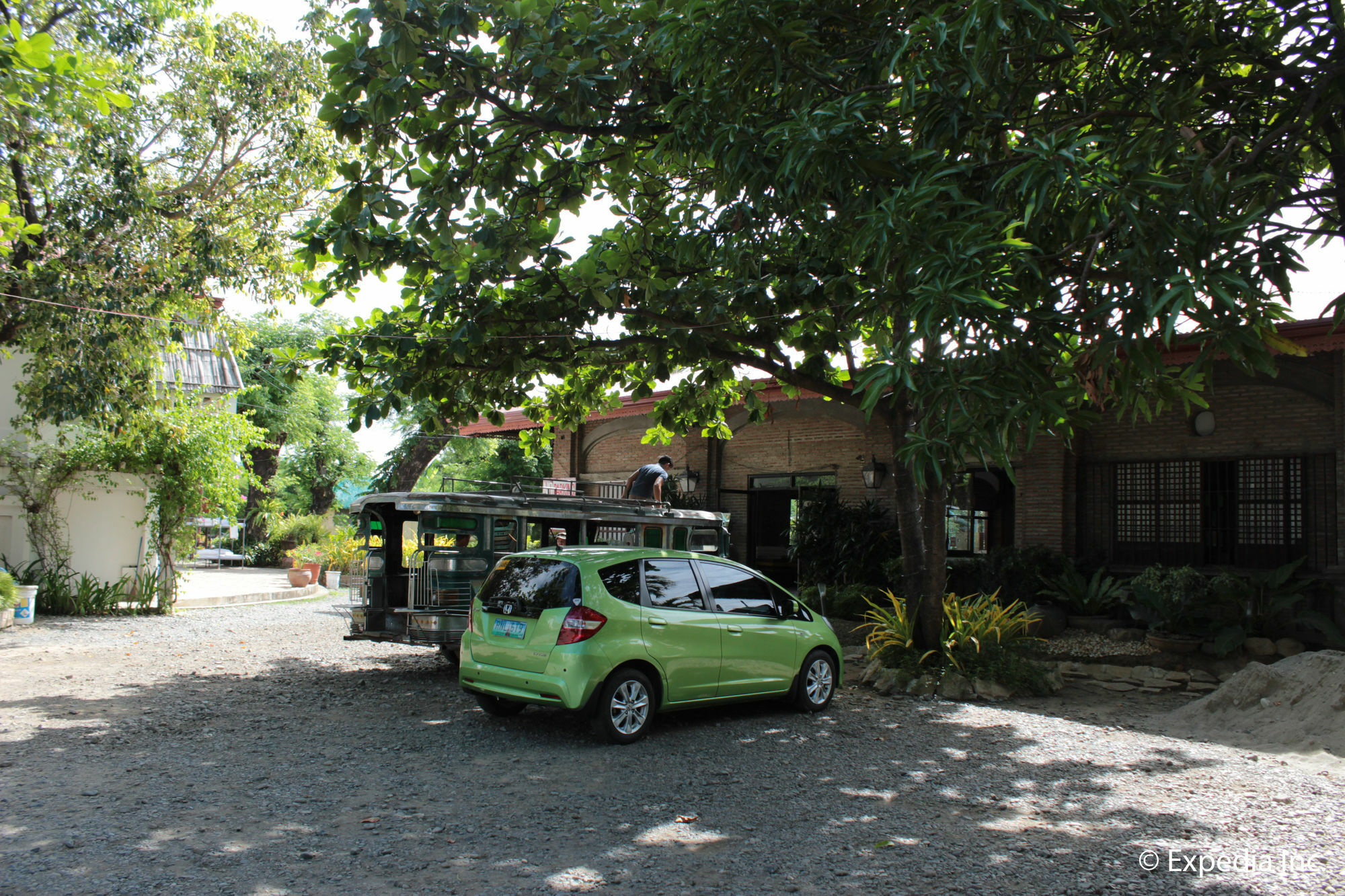 Reddoorz Plus Near Vigan Convention Center Εξωτερικό φωτογραφία