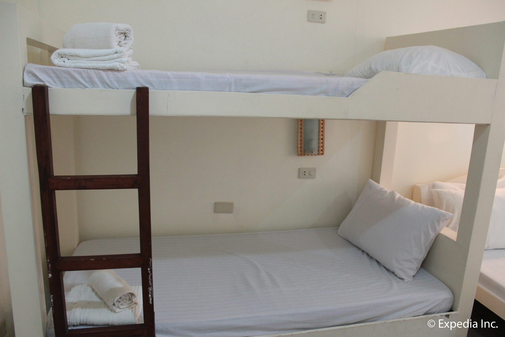 Reddoorz Plus Near Vigan Convention Center Εξωτερικό φωτογραφία