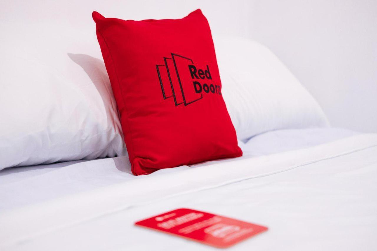 Reddoorz Plus Near Vigan Convention Center Εξωτερικό φωτογραφία